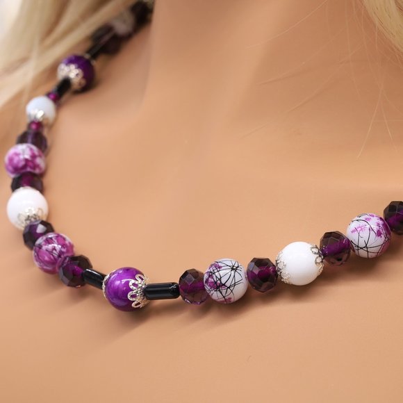 Necklace Amethyst Crystal Black Onyx White Purple Painted Beads Bead Capping - Picture 3 of 3
